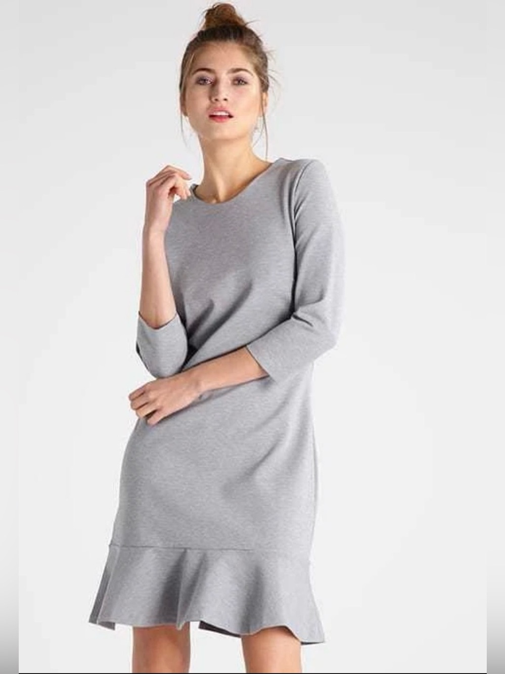 Banana Republic Gray Ponte Flounce Dress 3/4 Sleeve Ruffle Hem Size 6